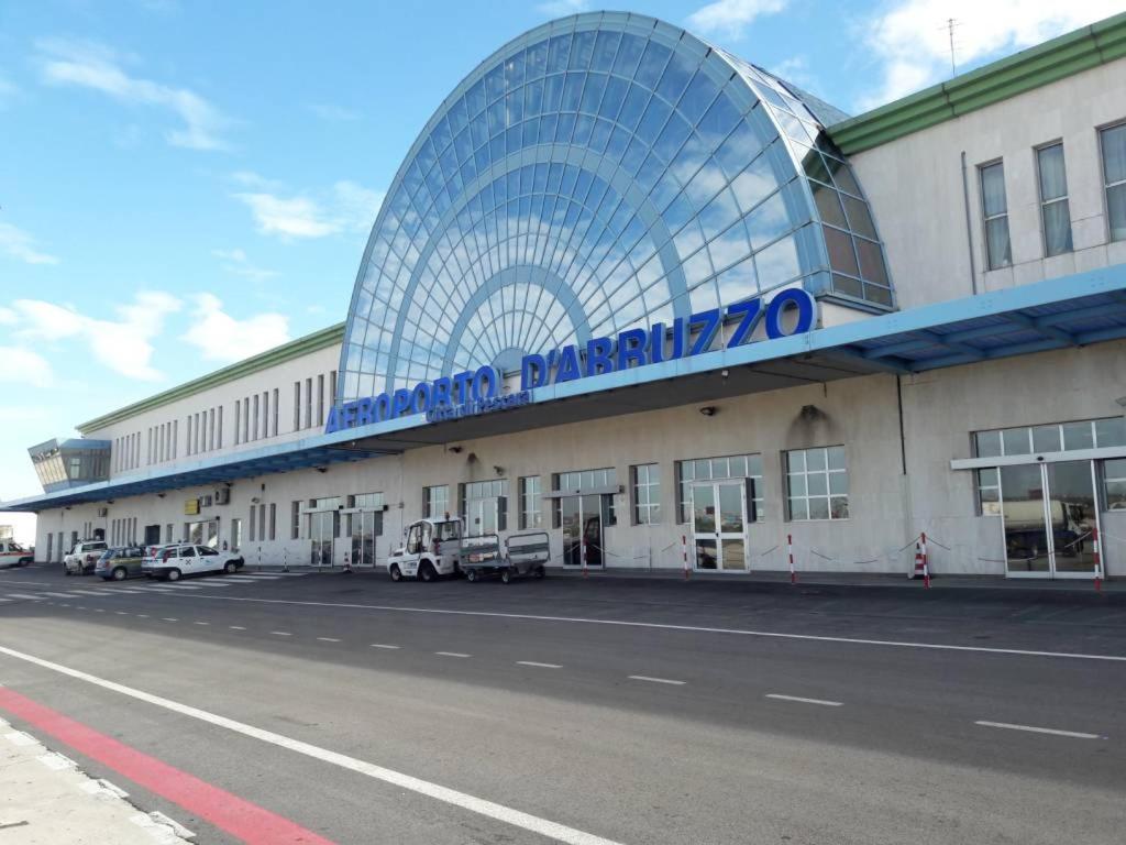 Homeaway Pescara Airport San Giovanni Teatino Exterior foto